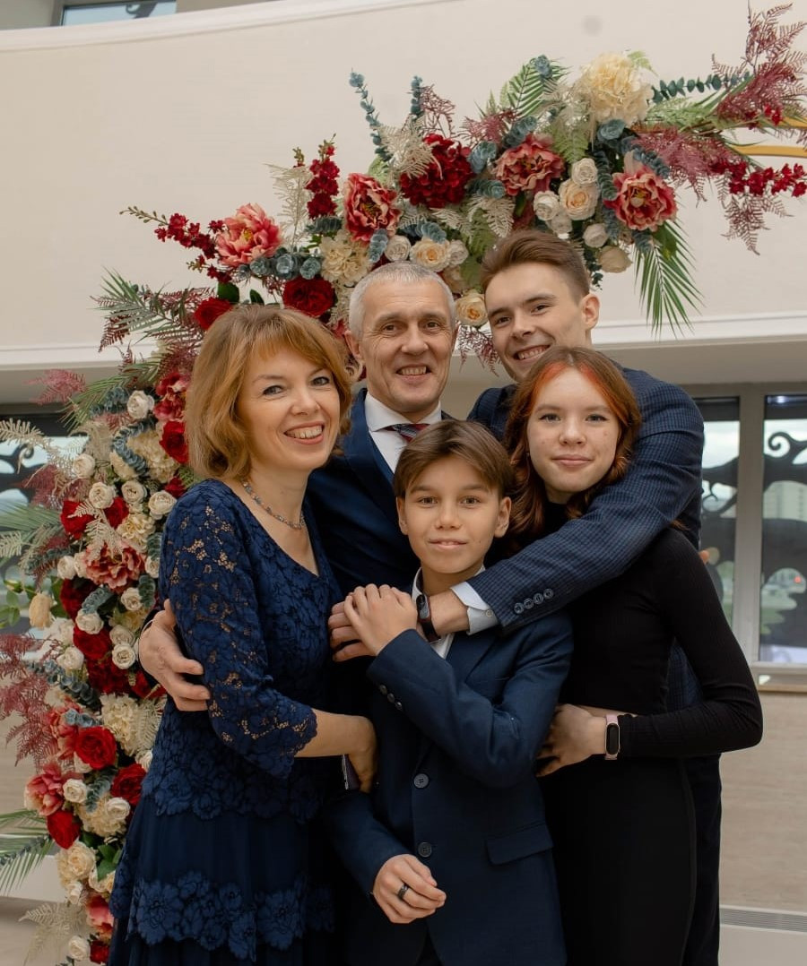 Семья Юнусовых в финале конкурса "Нечкэбил" получила приз Федерации профсоюзов - Новости